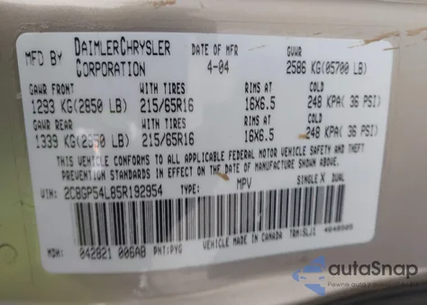 2005 Chrysler Town & Country Touring from USA, damaged, VIN 2C8GP54L85R192954